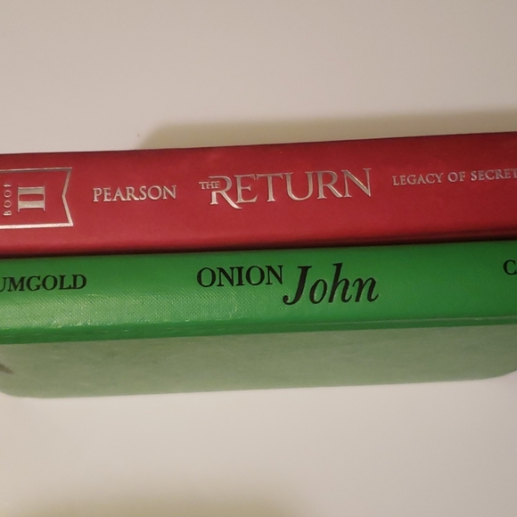 Books - Picture 3 of 3